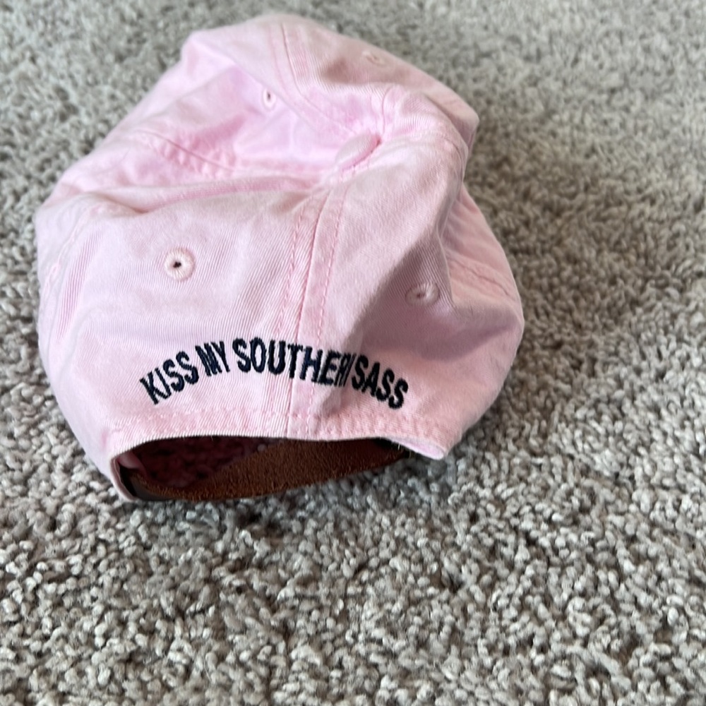 Pink baseball hat - Picture 2 of 2